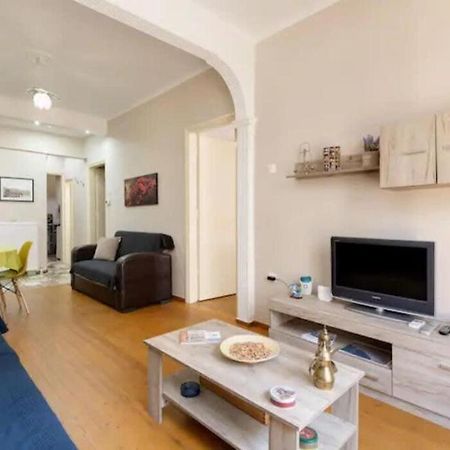 Private Pristine Balcony Home- Heart Of The Center Thessaloniki Exterior photo