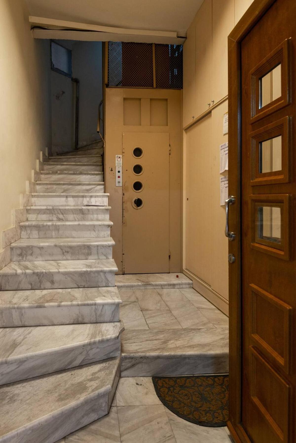 Private Pristine Balcony Home- Heart Of The Center Thessaloniki Exterior photo